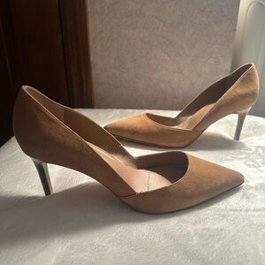 Gorgeous camel suede Tahari pumps with 3 inch heel. Size 6.5